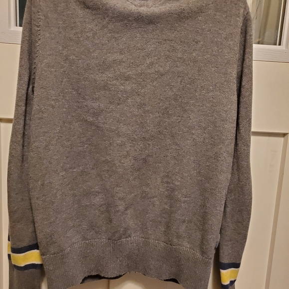 Sweater - Picture 2 of 2